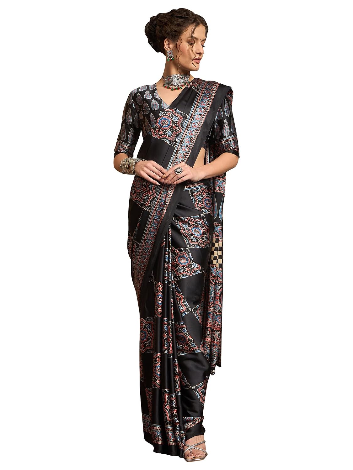 Maroon Crepe Striped Saree - Black 2